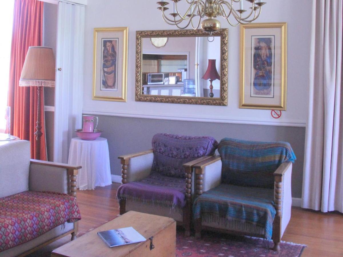 The Boston Guest House Белвилл Экстерьер фото