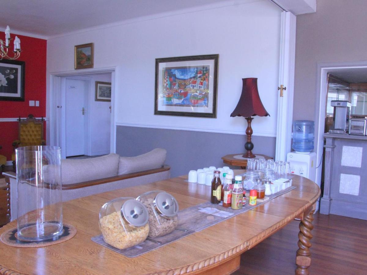 The Boston Guest House Белвилл Экстерьер фото