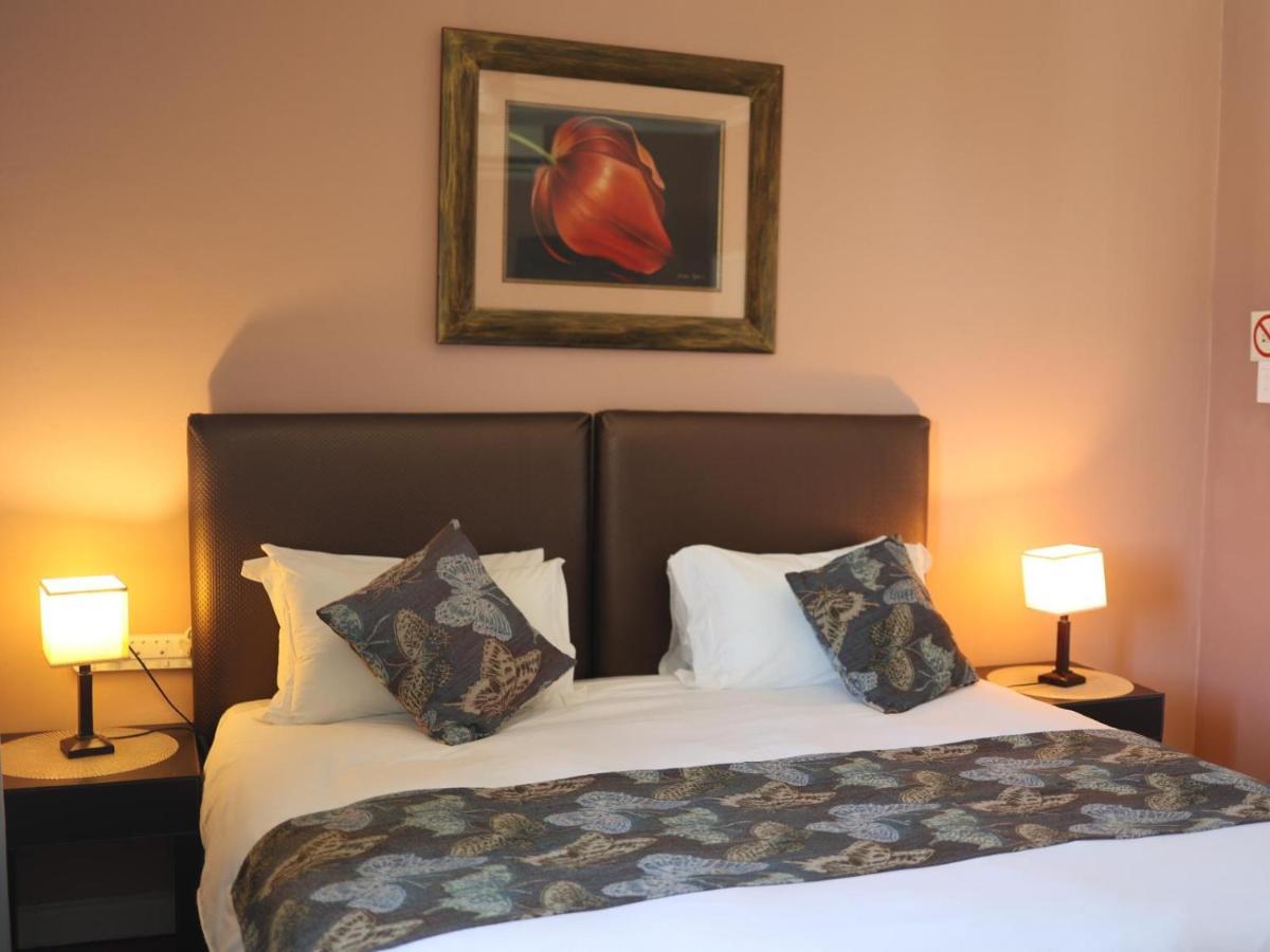 The Boston Guest House Белвилл Номер фото